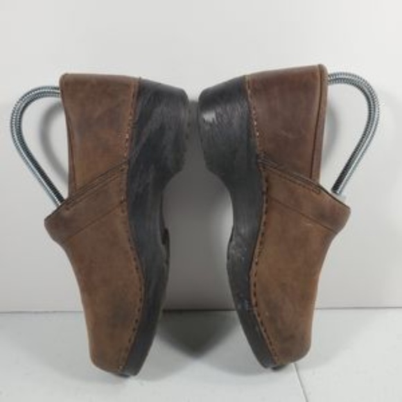 Women's L.L.Bean Brown Size 6 Clogs - Picture 6 of 7